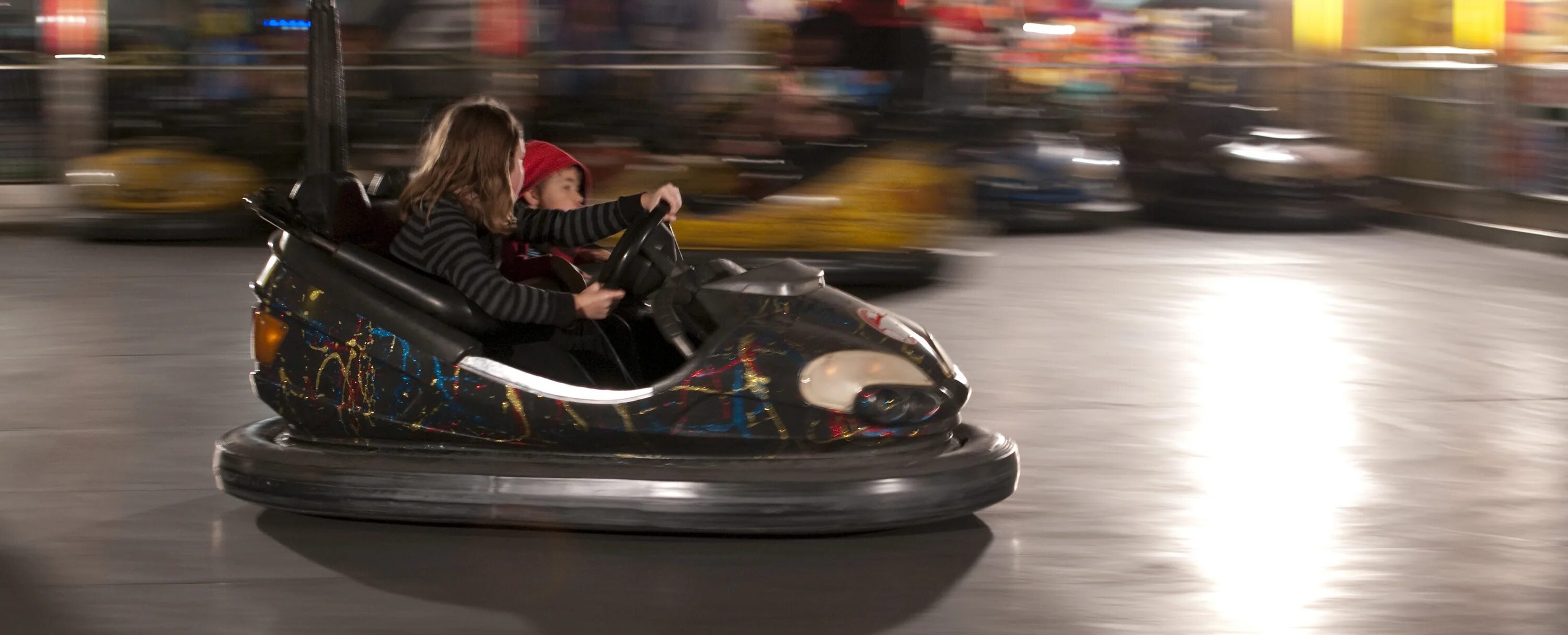 Car ride here. Ride машина. Dodgems плакат. Car riding. Dodgems перевод на русский.