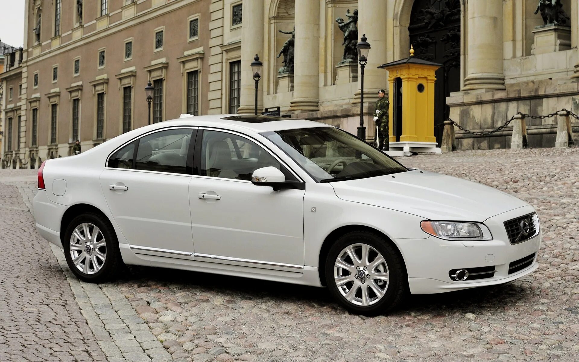 Volvo s80 2010. Volvo s80. Volvo s80 2. Вольво седан s80. Volvo s80 RS.