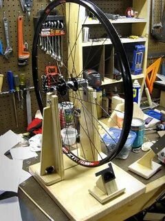 Wheel builder