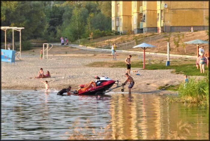 Ермошкино озеро курск. Город Курск Ермошкино озеро. Курск озеро Ермошкино (Парковая). Пляж котлован Курск.