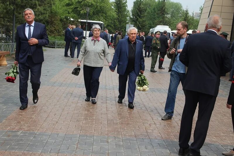 Прощание с Варнавским фото. Прощание с Варнавским Омск. Омск 4 декабря