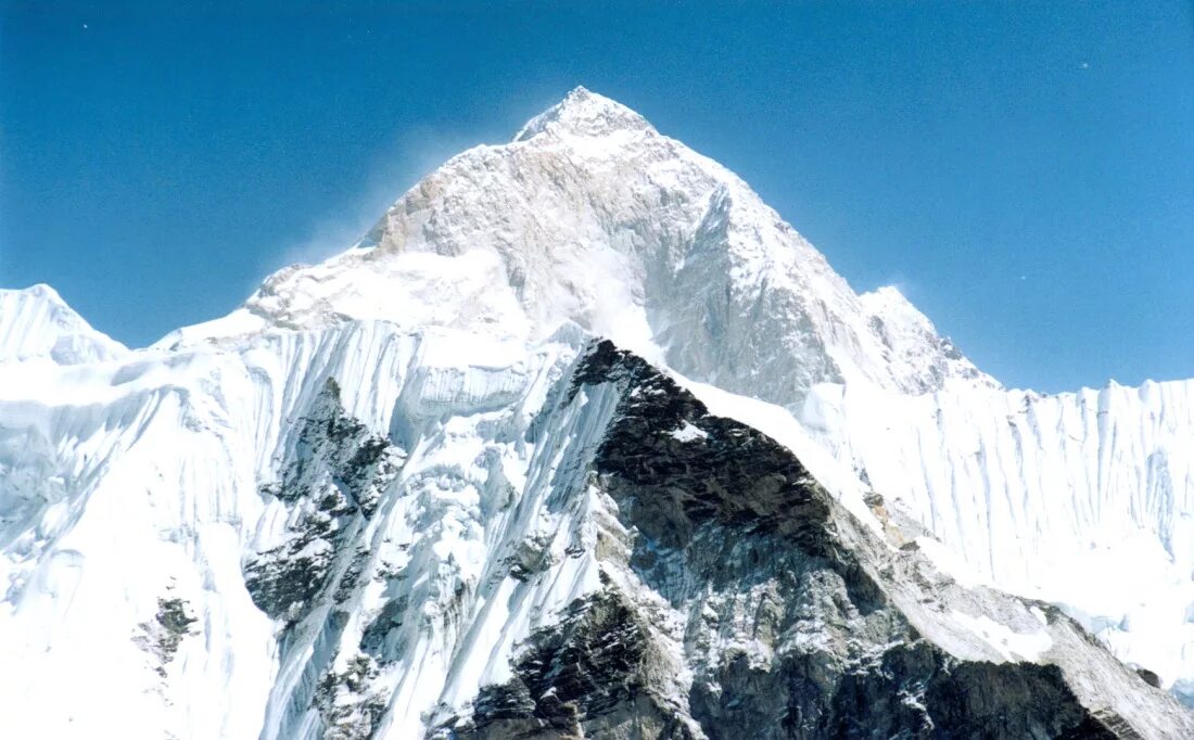 Гималаи Эверест Джомолунгма. Лхоцзе гора. Самые высокие вершины Гималаев. Лхоцзе восхождение.