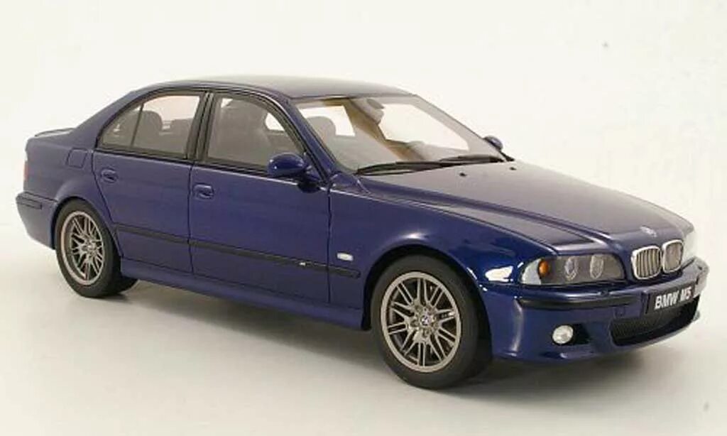 BMW e39 1/18. BMW e39 1:43. BMW m5 e39 моделька. BMW 5 e39 1:43. Модель е34