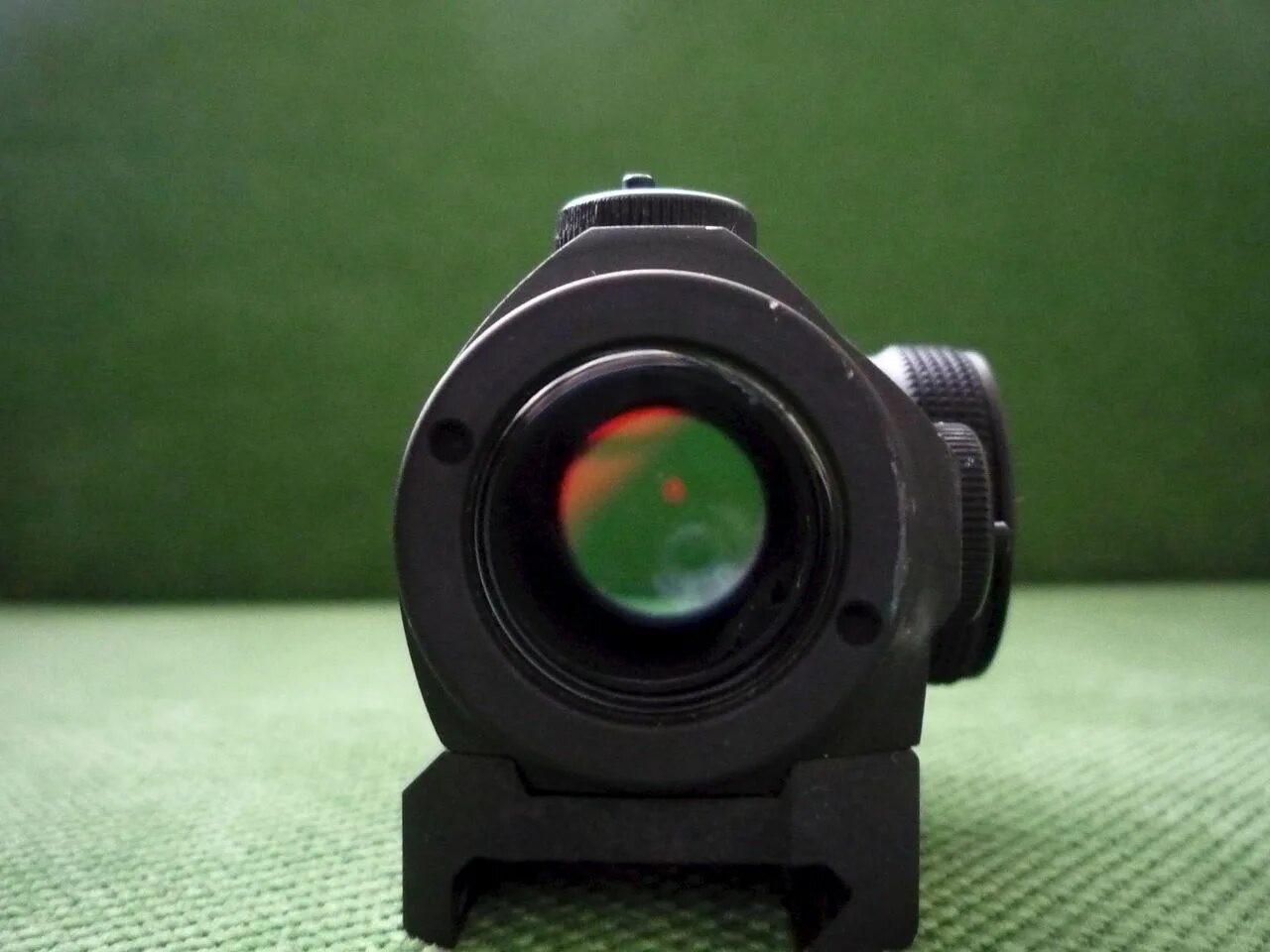 Микро т. Aimpoint Micro t-1. «Aimpoint Micro т-1». Aimpoint Micro h1 t1. Прицел Aimpoint Micro.