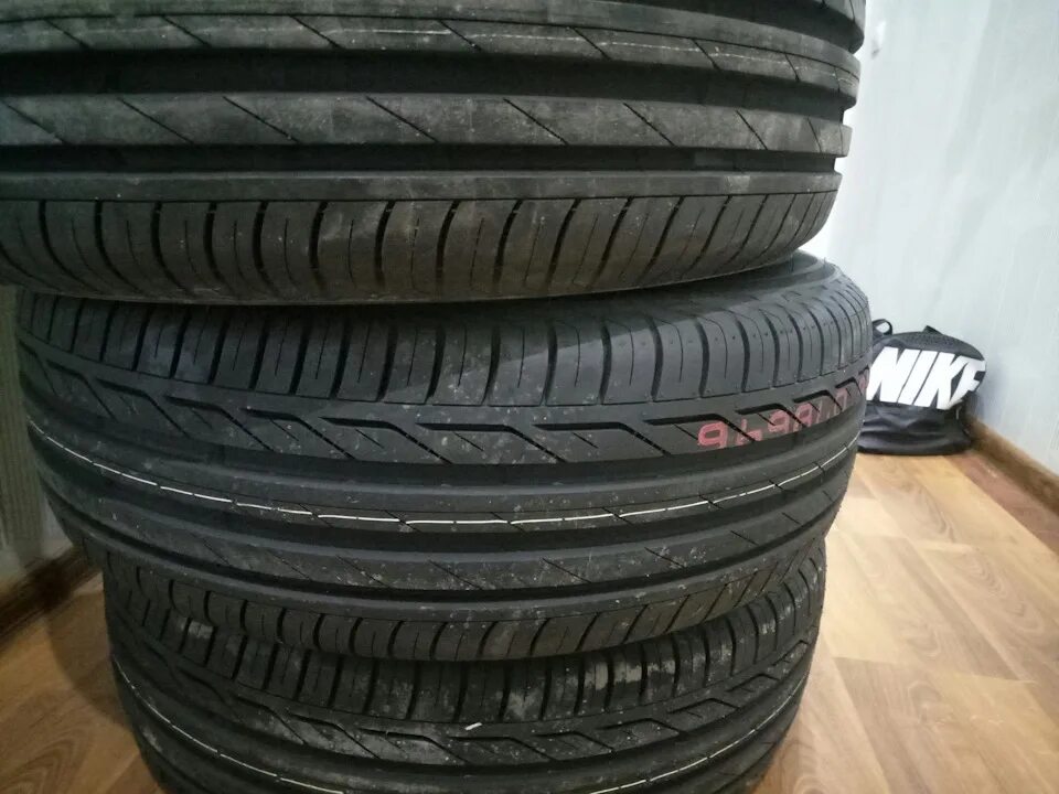 Купить летнюю шину 195 55 16. Turanza t001 205/55 r16. Turanza t001 205/55 r16 94w XL. 205 55 16 Bridgestone Turanza t001. Бриджстоун Туранза t001 205/55r16.