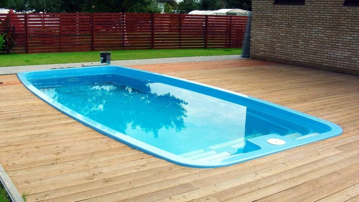 Бассейн пластиковый v500. Бассейн для дачи пластиковый. Полипропиленовые бассейны 2000х4000. Бассейн из полипропилена 6х3х1. 5х1.