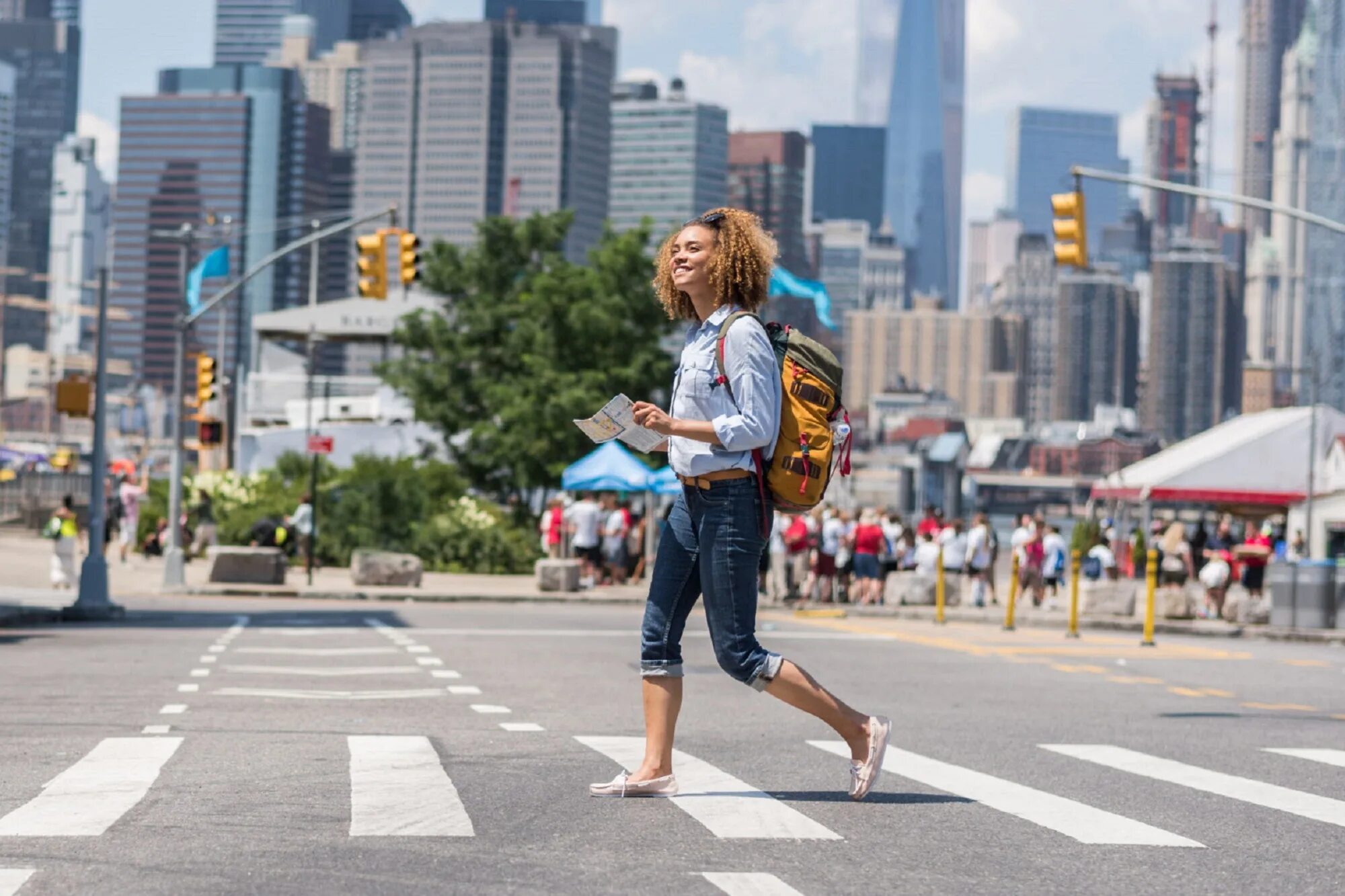 When go to new york. Туристы в Нью Йорке. Путешествие по городам. Путешествие города. Лето в Нью-Йорке.