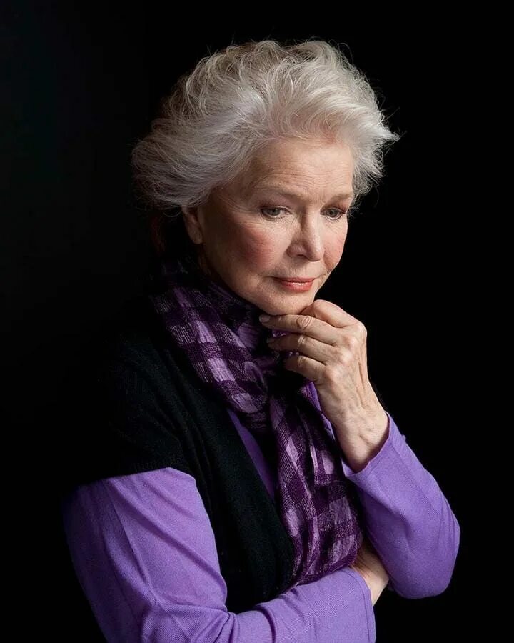 Элен ролле 2021. Элен бениаминян. Э́ллен бёрстин 2020. Элен ролле. Элен бурдо.