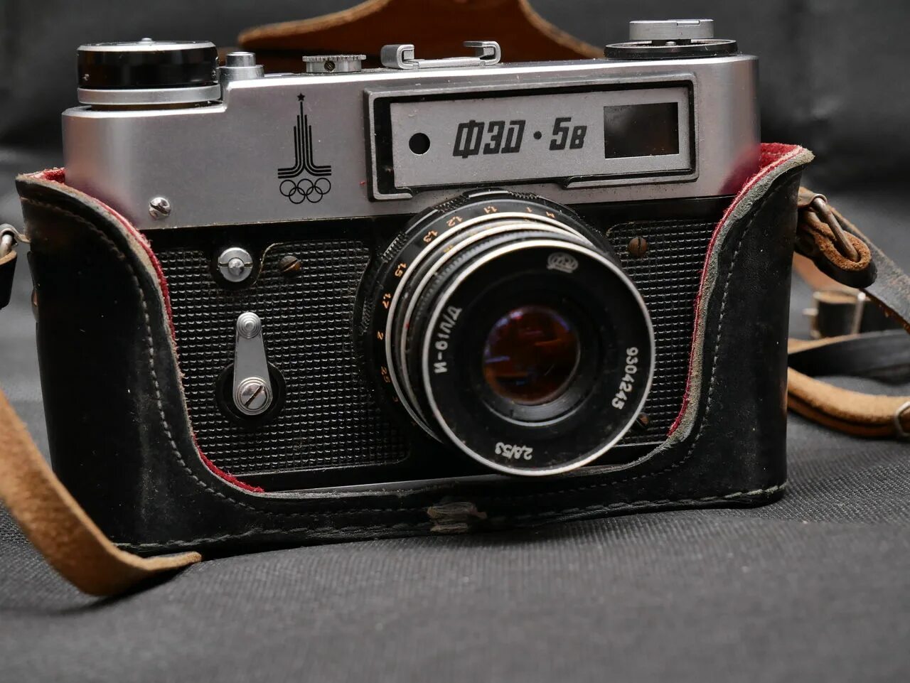 Фотоаппарат фэд 5 с снимки. Фотоаппарат фэд 5. Фотоаппарат фэд 5. Фотоаппарат фэд 5. Фотоаппарат ссср фэд 5в.