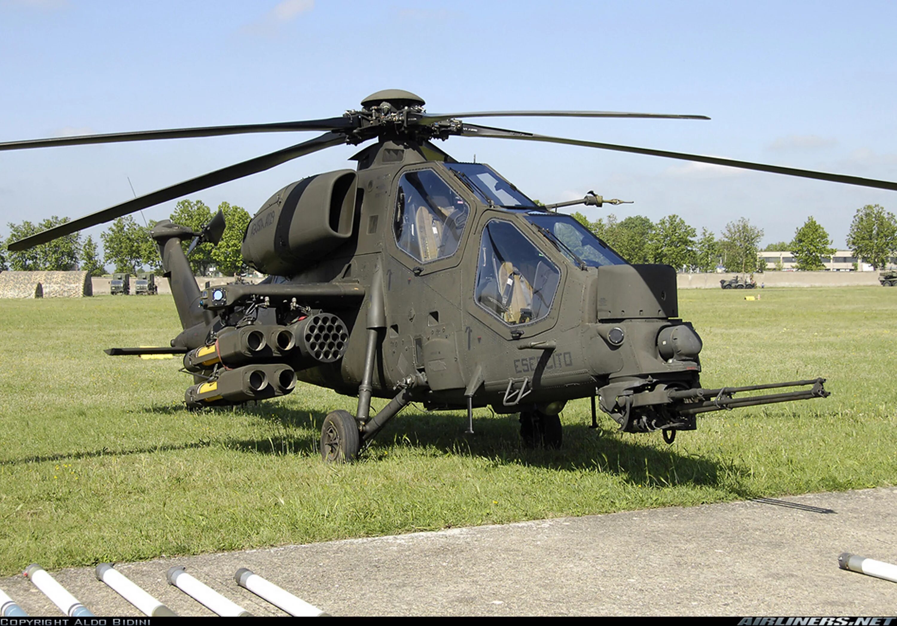 Лучший вертолет в мире на сегодняшний день. Вертолета a129 mangusta. agusta a129. a-129 mangusta. вертолет а-129 &quot;мангуста&quot;.