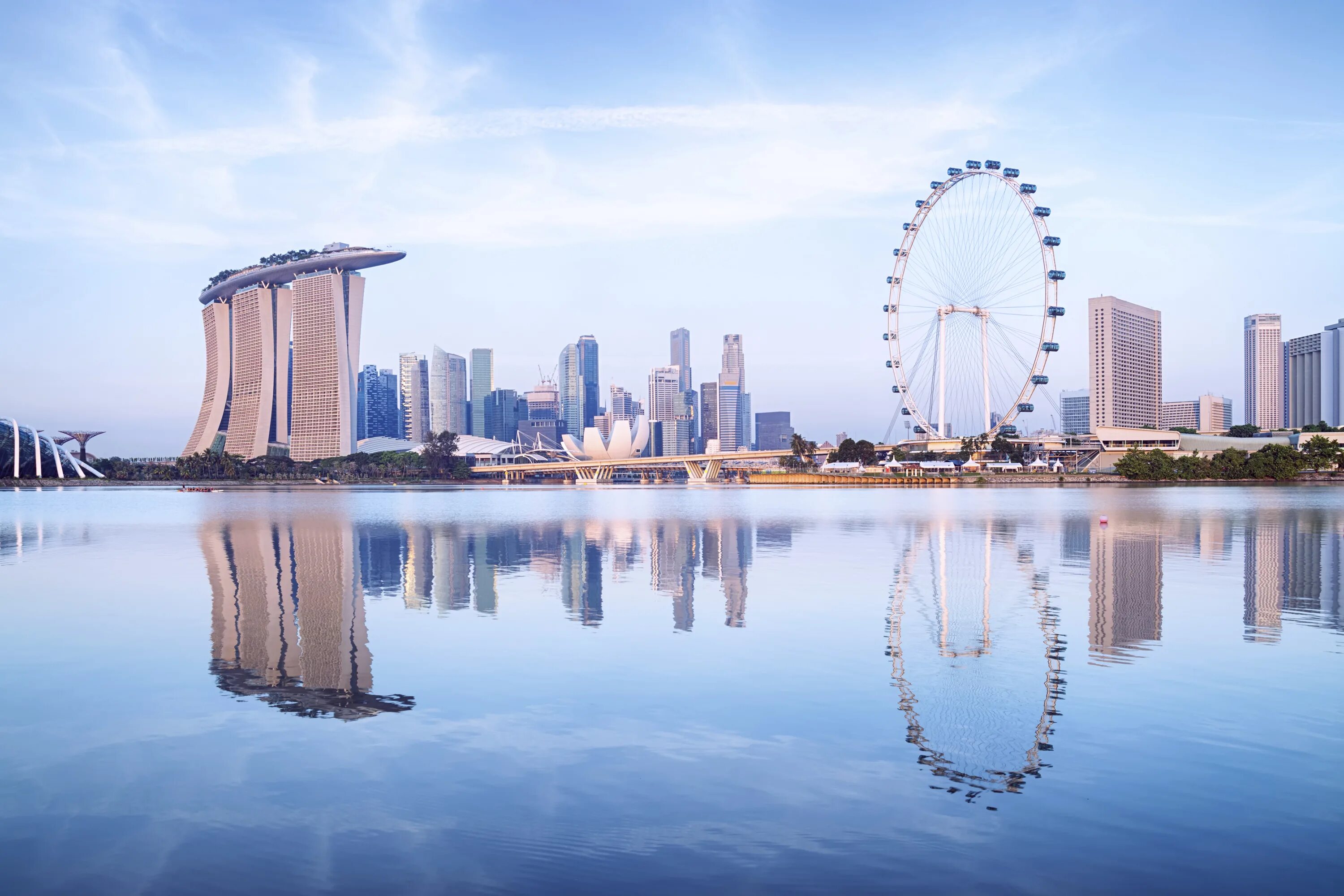 Самый дорогой город для жизни. Сингапур Singapore. Сингапур колесо обозрения. Сингапур 2022.