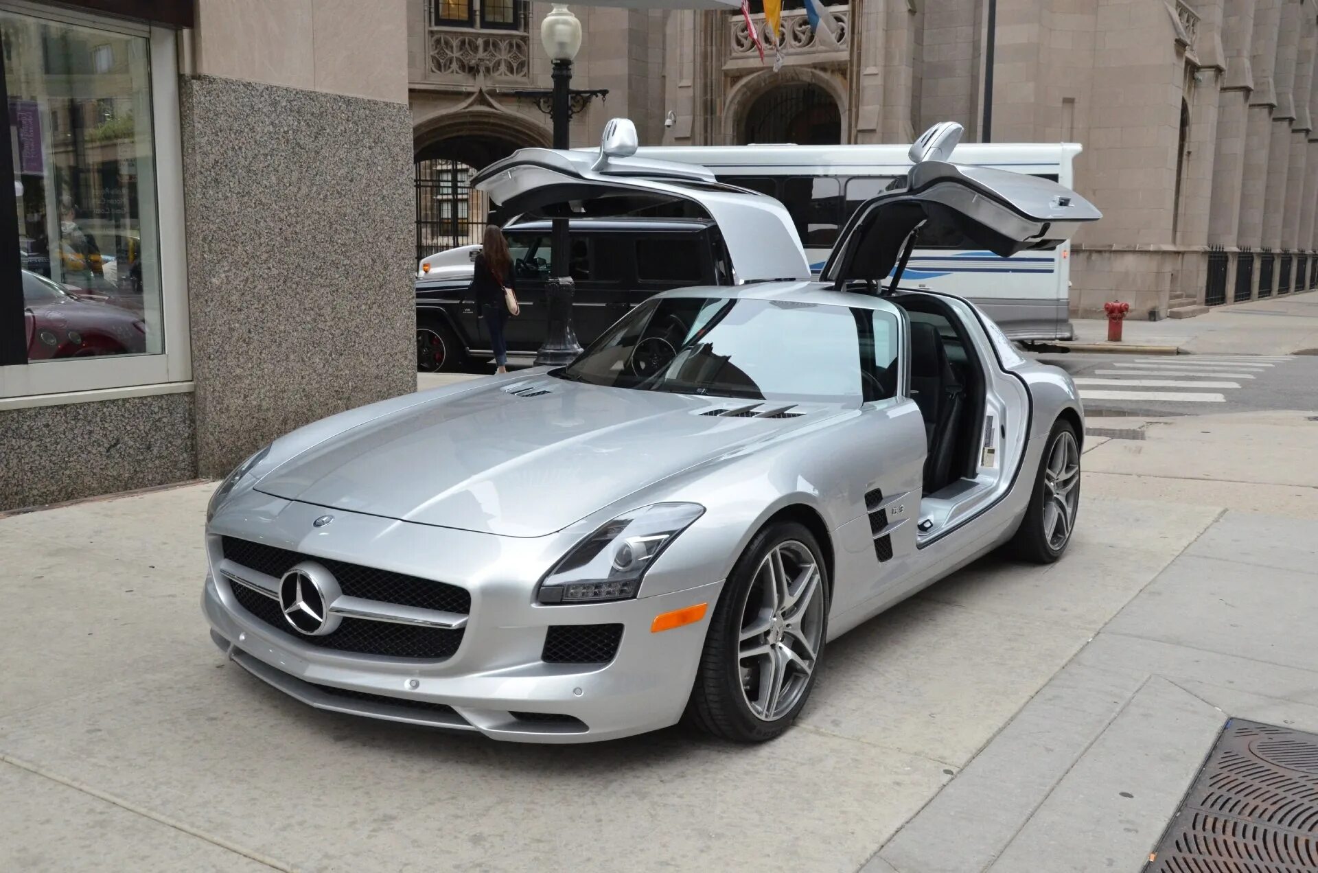 Mercedes Benz SLS AMG 2022. Мерседес SLS AMG 2023. Мерседес СЛС АМГ 2011. 2011 Mercedes-Benz SLS AMG.