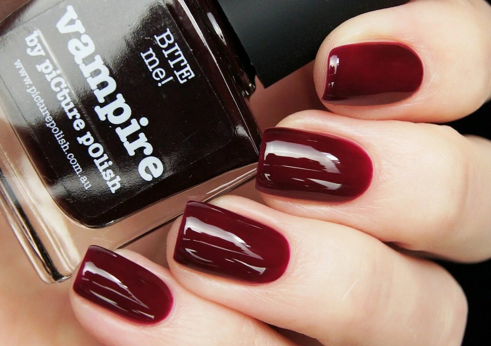 Лак для ногтей picture Polish Vampire. Бордовый лак. Темно бордовый лак для ногтей. Темно красный лак для ногтей. Цвет ногтей 2024 фото