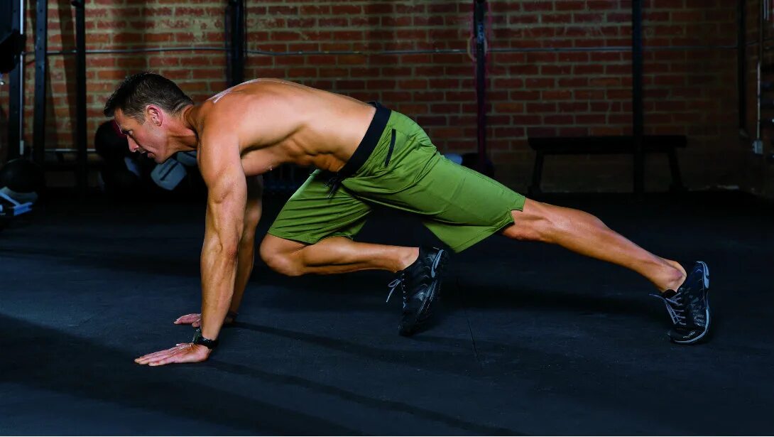 Mountain climbers упражнение. Mountain climbers упражнение. Спортивные упражнения. Кардио на пресс. Кроссфит планка.