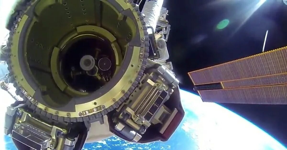 Мой мкс приложение для андроид. Модуль звезда мкс двигатели. стыковка к модулю звезда. мкс модуль наблюдения. промежуточная камера модуля звезда.