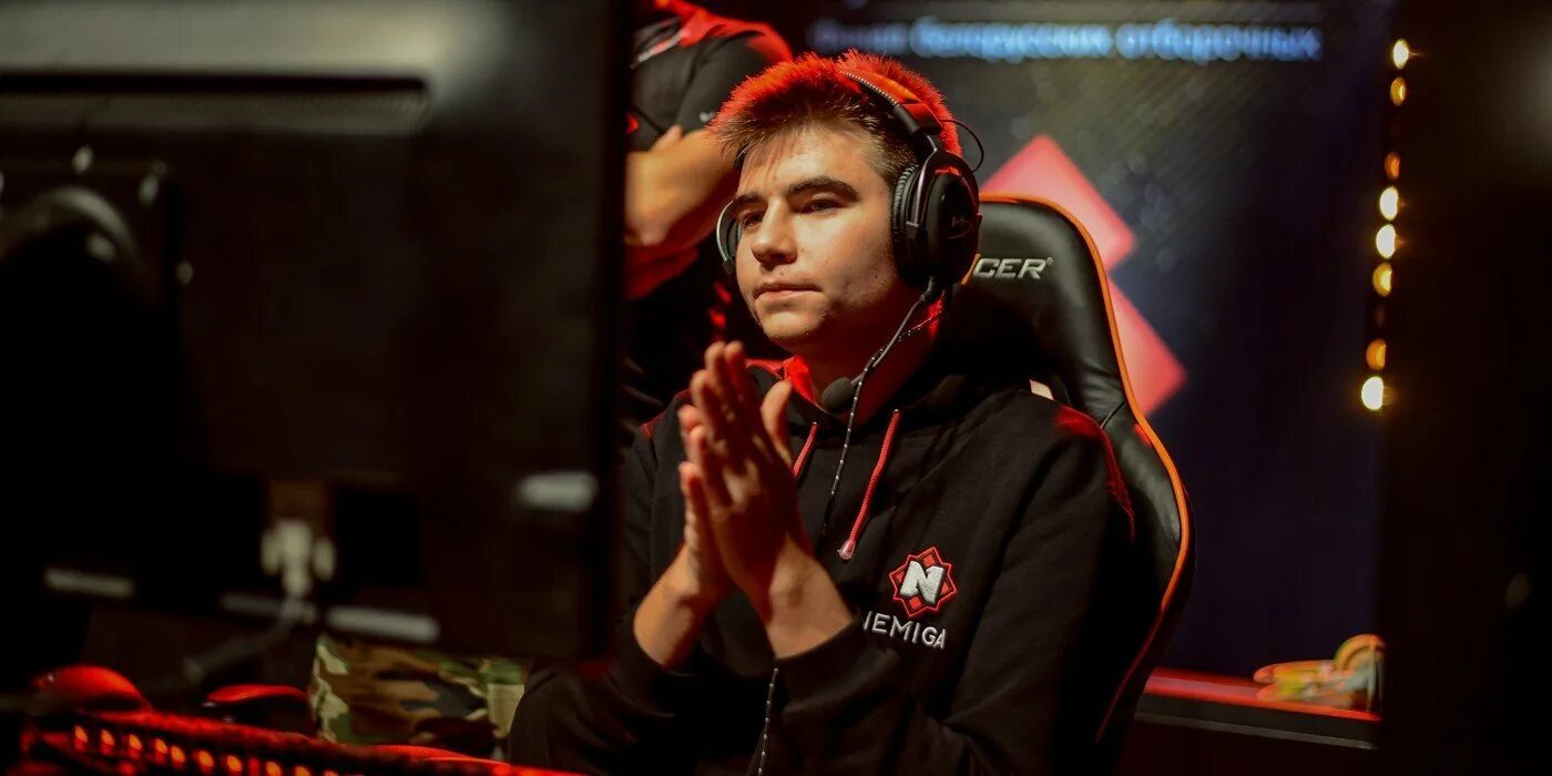 Nemiga cs go. Nemiga группа. киберспортивная команда немига. немига певец. nemiga солист.