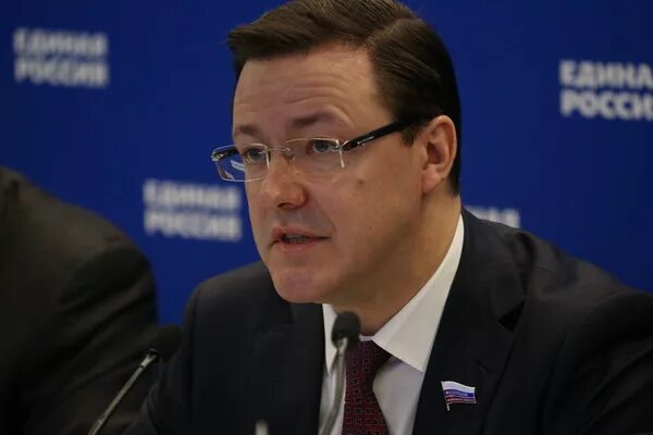 Азаров программа. Дмитрий игоревич азаров. азаров дмитрий всмс. дмитрий азаров с президентом. азаров единая россия.
