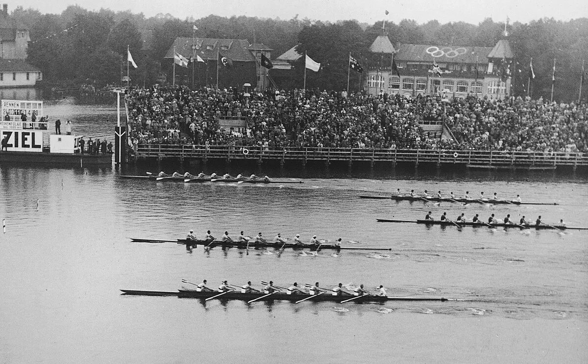 Академическая гребля 1924. Гребля в Германии 1936. Академическая гребля 1980. Академическая гребля четверка парная.