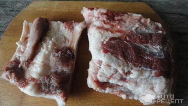 Как посолить брюшину свиную. Рулет из свинины брюшина. Рулет из пузанины свинины. Рулет из свинины брюшина. Как посолить брюшину свиную.