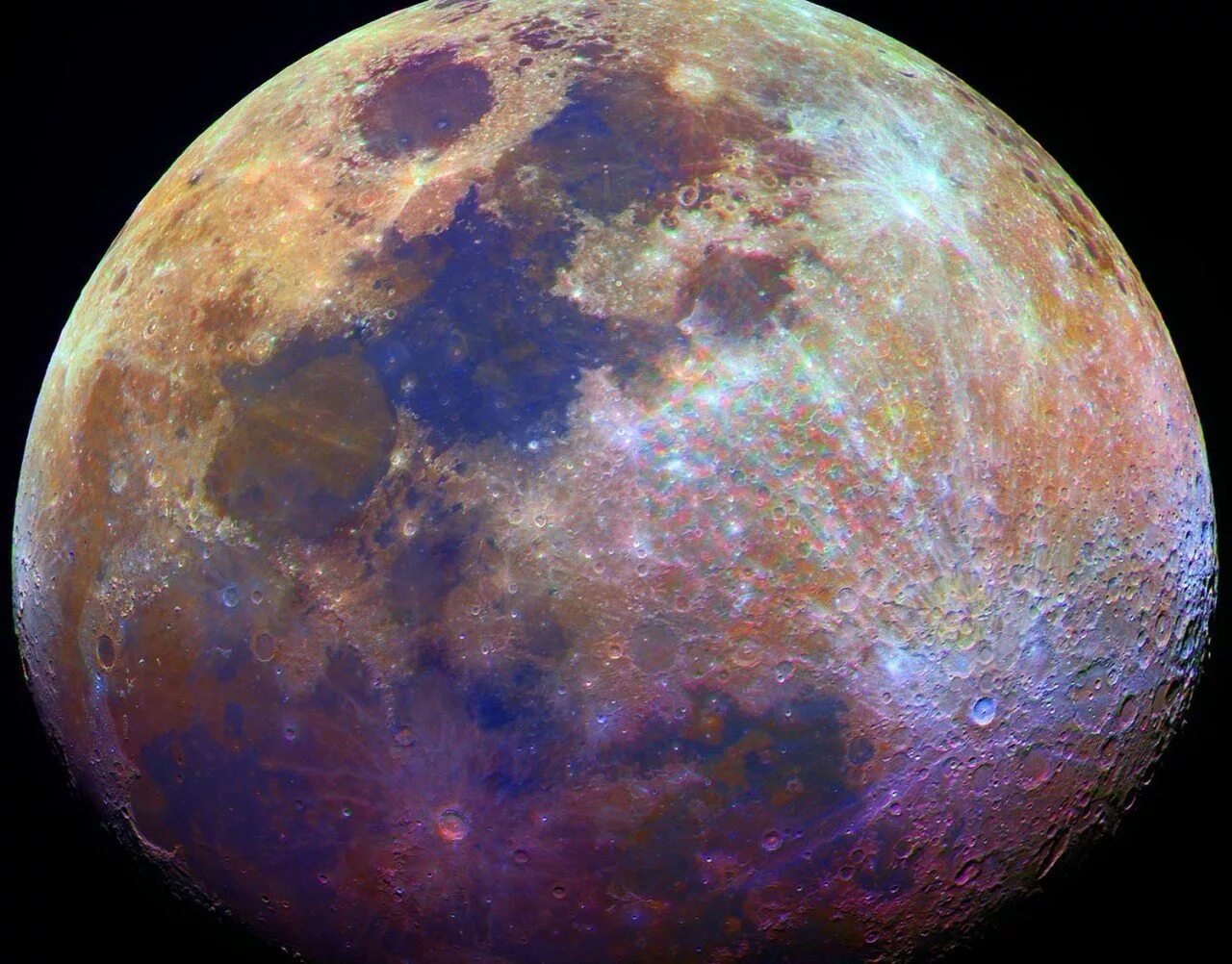 Цветные снимки Луны. Цветной снимок Луны. Настоящий цвет Луны. Цветные снимки Луны в высоком разрешении. Что в центре луны