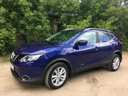 Nissan синий