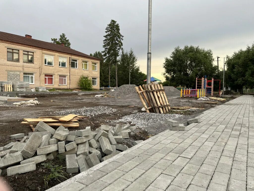 Спортзал в школе в ейске. Новая школа в поселке. Погода в мирном челябинской красноармейского. Новая школа в поселке. Село бродокалмак.