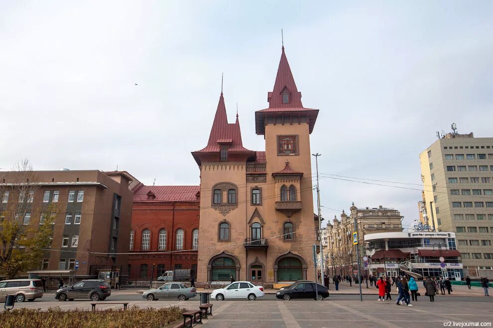 В каком поволжском городе. Саратов. Прогулка по Саратову. Достопримечательности Поволжья Саратов. Прогулка по Саратову фото.