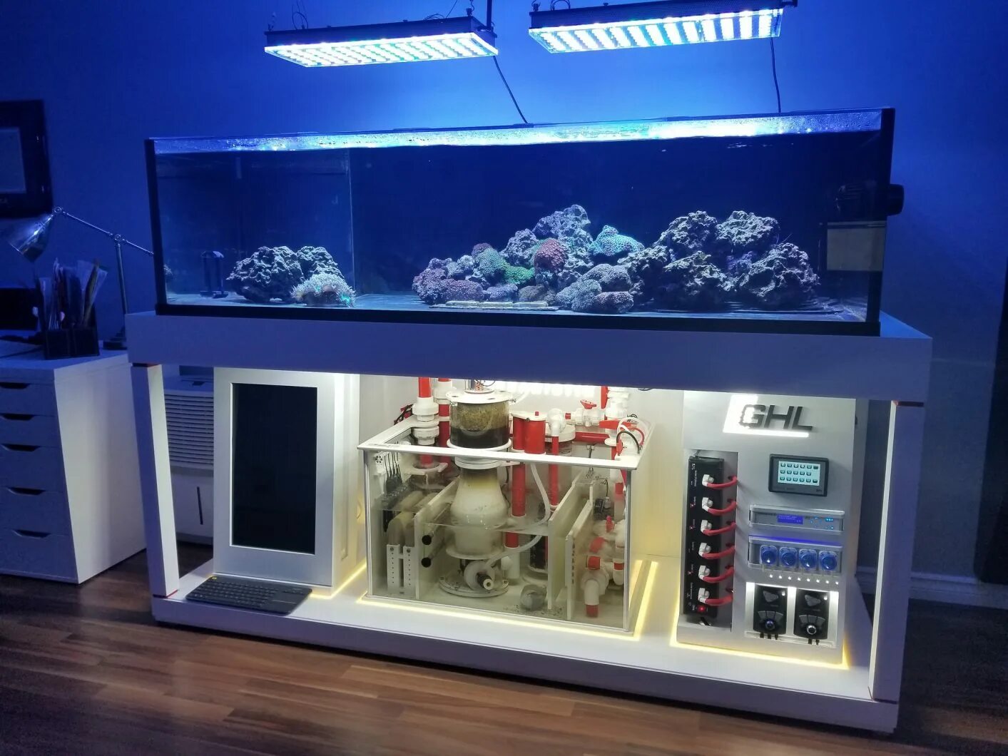 Marine aquarium. Морской риф аквариум. Морской аквариум Nano Marine 4 & 5. Морской аквариум 100л. Рифовый аквариум.