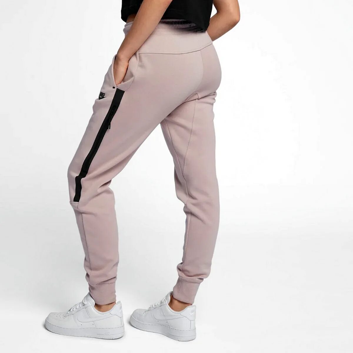 Спортивные брюки adidas by stella mccartney. Спортивные штаны женские с буквенным принтом. Высокие спортивные штаны женские. Женские спортивные штаны с белыми полосками. Высокие спортивные штаны женские.
