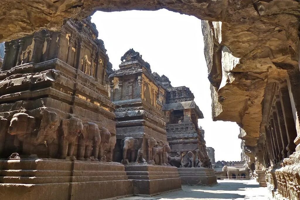 Храм юнеско в индии. Kailash temple, ellora caves фреска. махараштра индия. kailasa temple, ellora. храм будды кайлаш.