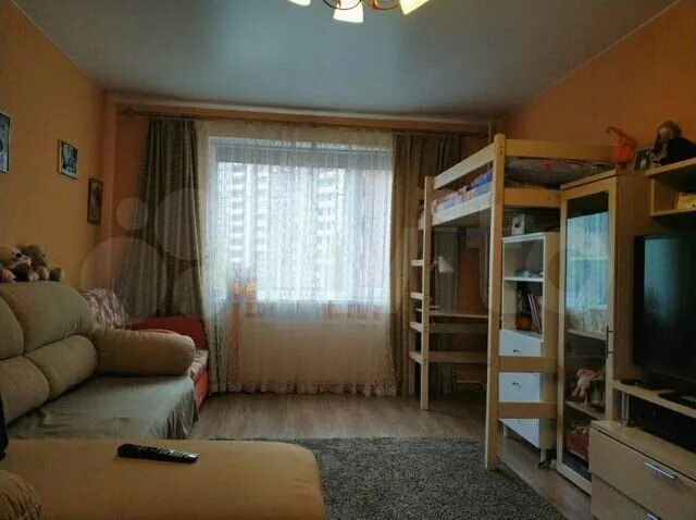 Аренда квартиры озерки. Однокомнатная снять в питере сумма. Отель без звезд. Квартиры у метро озерки спб. 3 комнатная квартира в спб озерки.