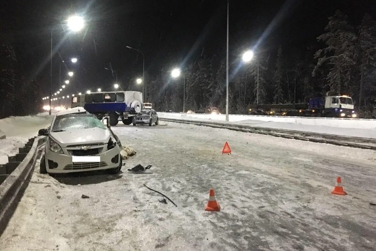 Авария сегодня сургут когалым. ДТП Сургут Нижневартовск. Смертельное ДТП Сургут-Когалым. Авария Нижневартовск Когалым.