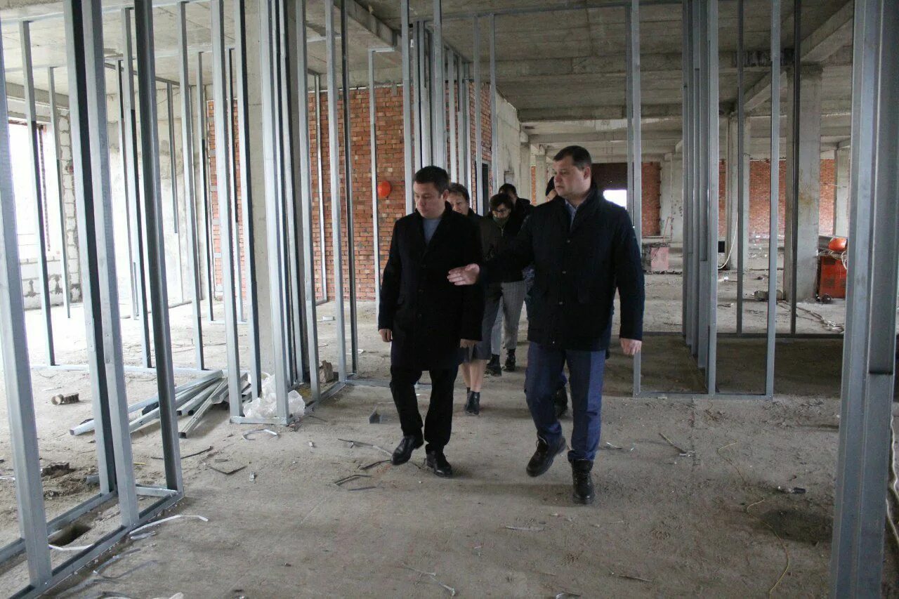 Что происходит в афипском сейчас. Стройка в афипском. афипский поселок. стройка в северском районе. афипский лицей строительство.