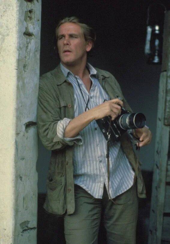 Фильм под огнем. Под огнем 1983. Доказательство фильм 1991. Under fire 1983. El.