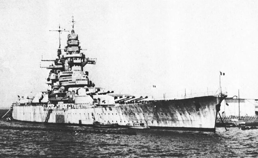 Французский линкор Ришелье. Французский линкор "Richelieu". Французский флот во 2 мировой войне. Линейный корабль Ришелье Франция 1940 г.