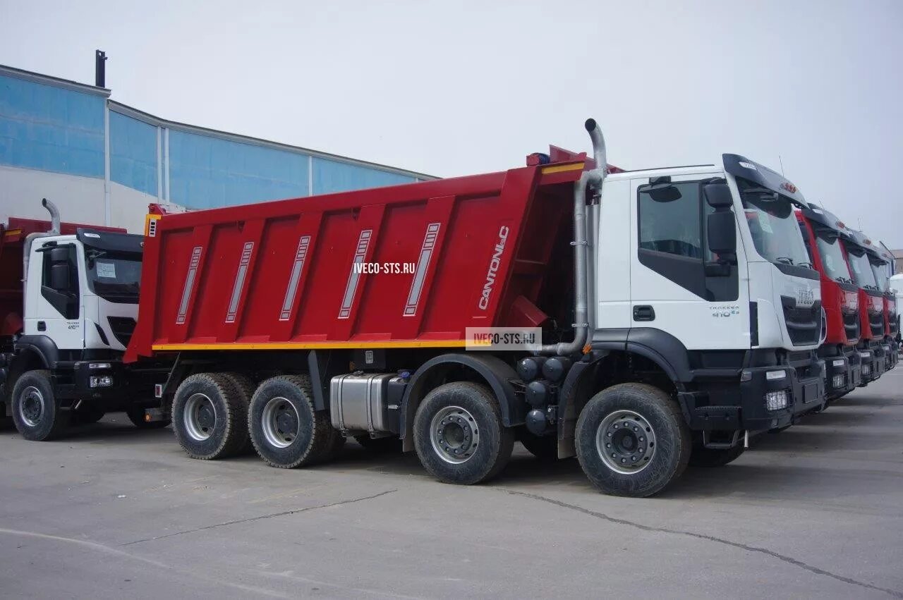 Ивеко 8х4 самосвал. Iveco самосвал 8х4. ивеко траккер самосвал. iveco trakker 8x4 самосвал. ивеко самосвал 4 осный.