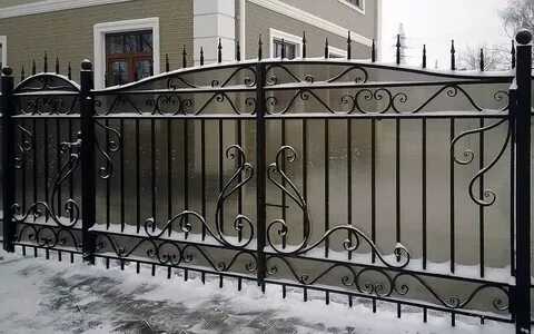 Заборы с ковкой фото