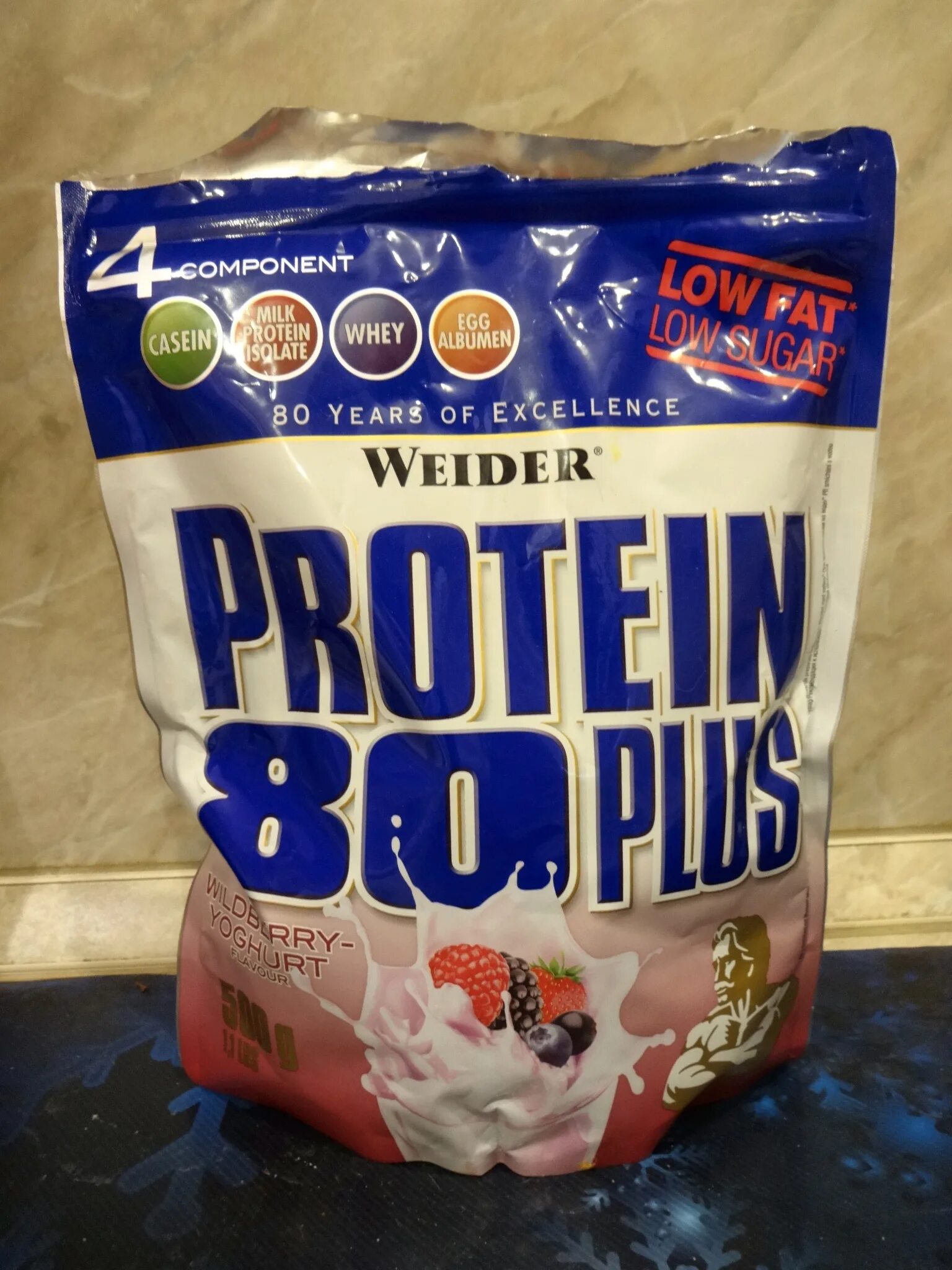 Купить протеин 80. Protein 80 Plus. Weider протеин 80. Weider протеин сывороточный. Протеин 80 плюс состав.