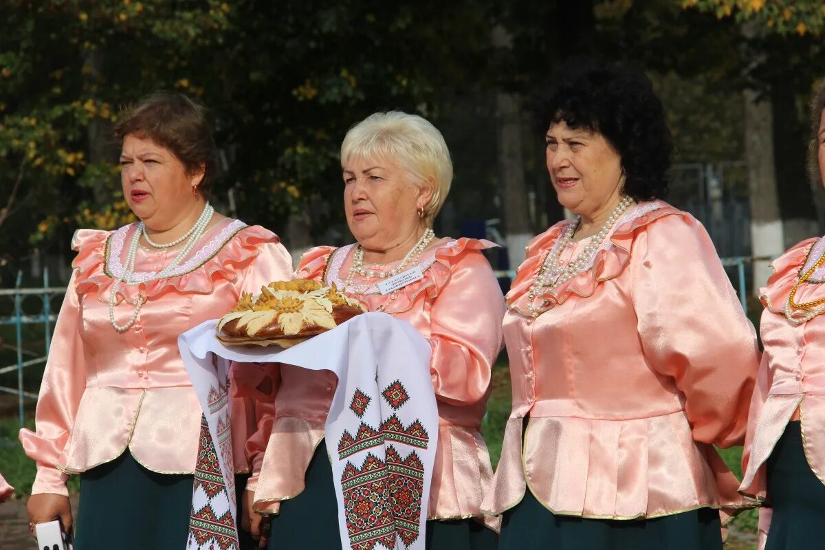 Станица Васюринская. Писатели станицы Васюринской. Краснодарский край село Васюринское. Станица Васюринская Динской район. Краснодарский край динской район украинское