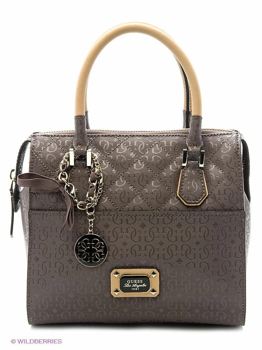Женская сумка guess ss787635. Сумка гесс рандеву. Сумка гесс 2023. Сумка guess est 1981 женская. Сумки гёсс пан чемодан.
