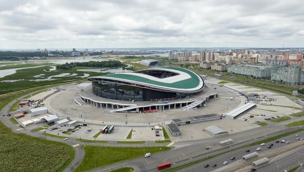 Стадион в Казани Казань-Арена. Стадион Казань Арена. Стадион АК Барс Арена Казань. Футбольная Арена Казань.