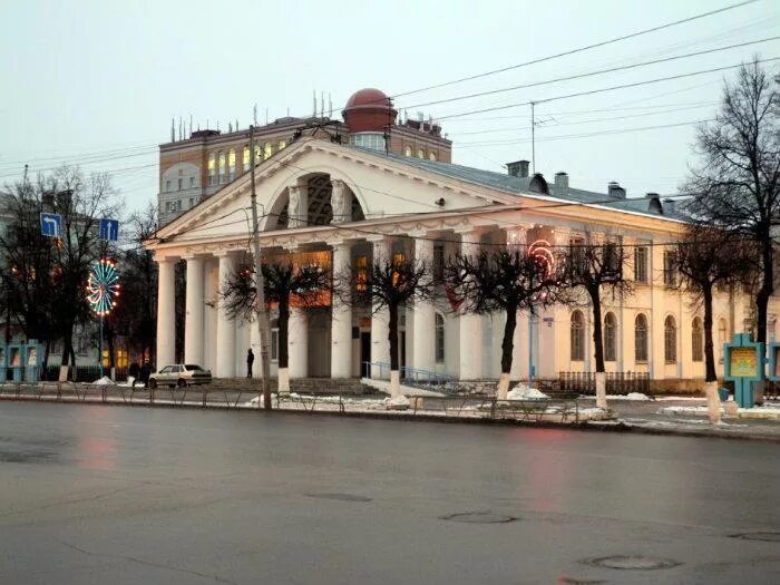 Гдк 2. Дк авиастроителей комсомольск-на-амуре. Гдк 2. Дк архитектор барташевич. Козельск совхоз.