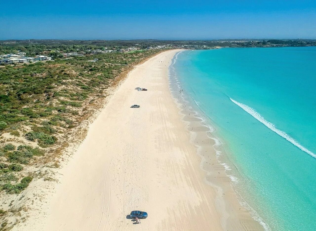 The Beaches on the South Coast. The longest Beach in Australia. Discovered Australia.