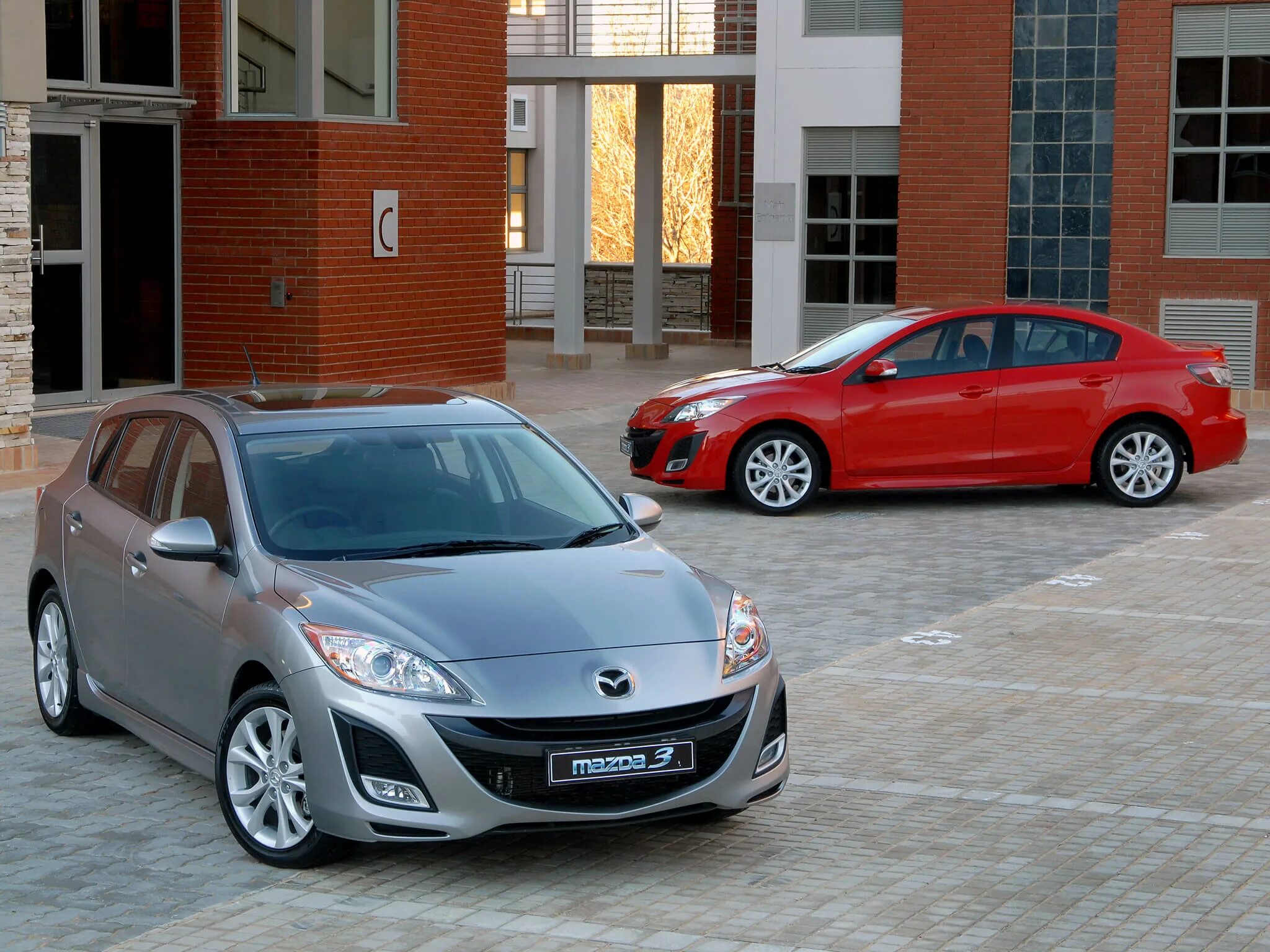 Какую иномарку купить в 2024. Mazda 3 BL. Mazda 3 BL 2009. Мазда 3 второе поколение. Мазда 3 2 поколение седан.