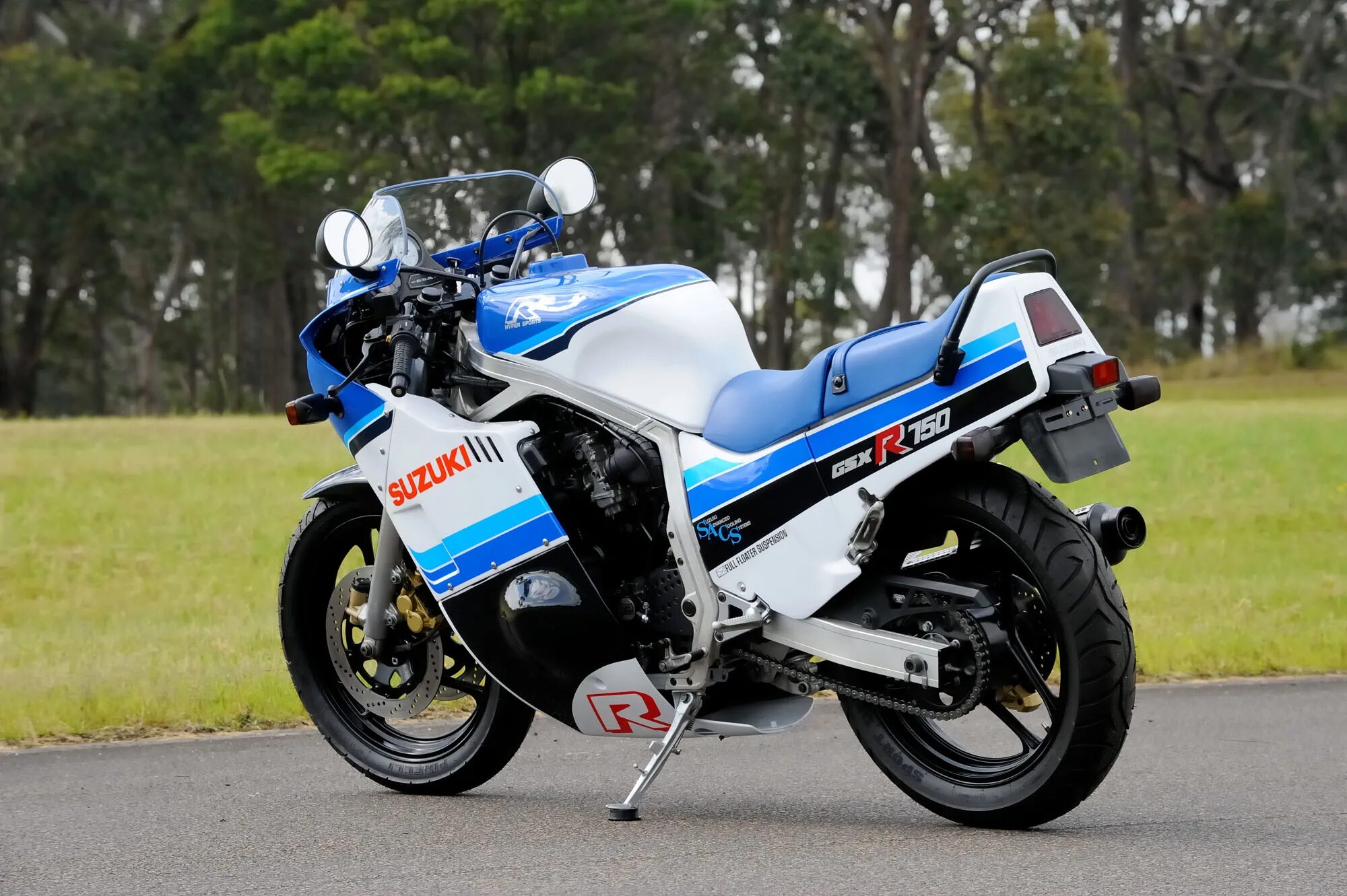 Suzuki джиксер 750. Suzuki gsxr 1998. Габариты мотоцикла suzuki gsx r600. Suzuki gsx-r 750 1985. Suzuki gsx-r 750 1985.