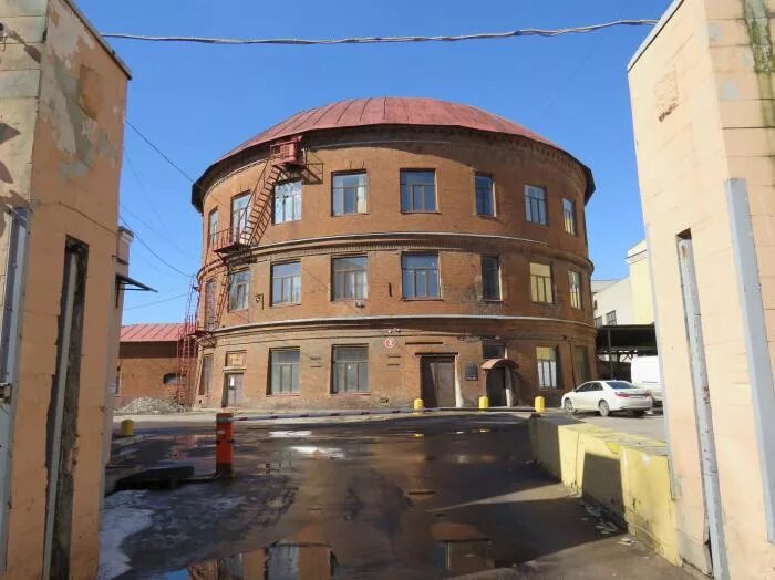 Башня Газгольдер в Санкт-Петербурге. Башня Газгольдер. Башня Газгольдер Черняховского 75. Газгольдер улица газовая 10. Лит б 10