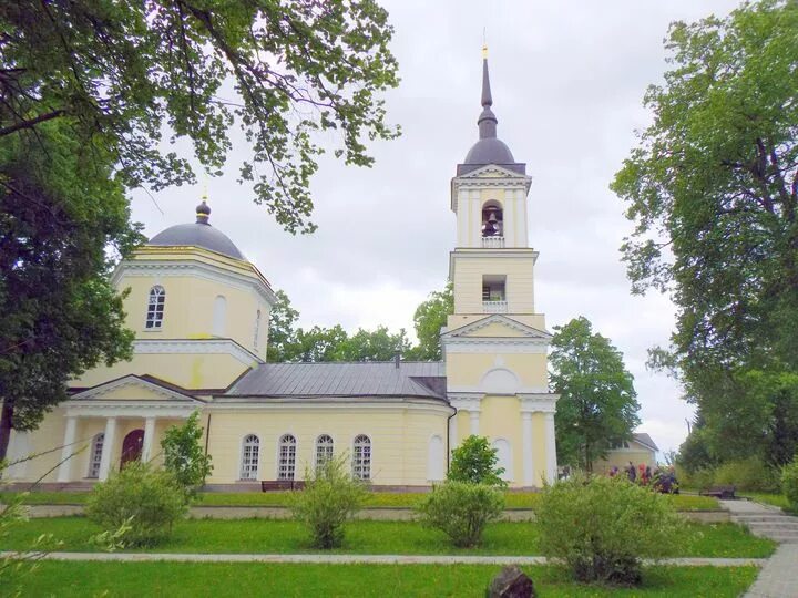 Тарусские страницы. Храм в Истомино Тарусский район. Усадьба Истомино Калужская область. Церковь в Похвистнево Тарусского района. Часовня Истомино Тарусский район.