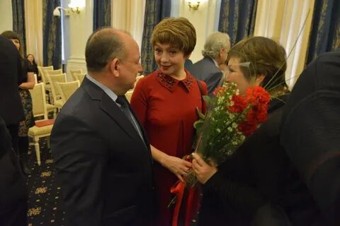 Директор колледжа искусств