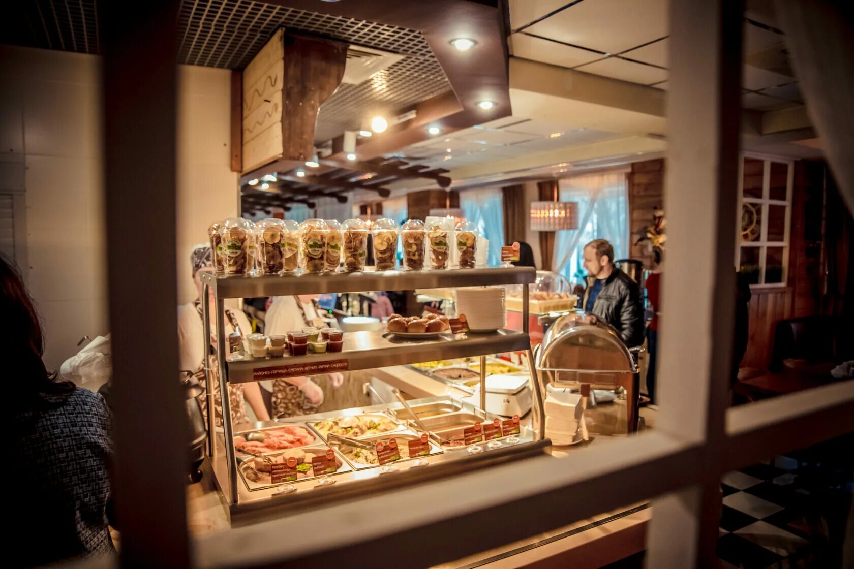 Кафе компот калуга циолковского 4. Компот циолковского 4. Компот в ресторане. Компот калуга кафе циолковский. Кафе компот калуга.