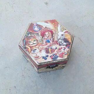 Покажи коробку